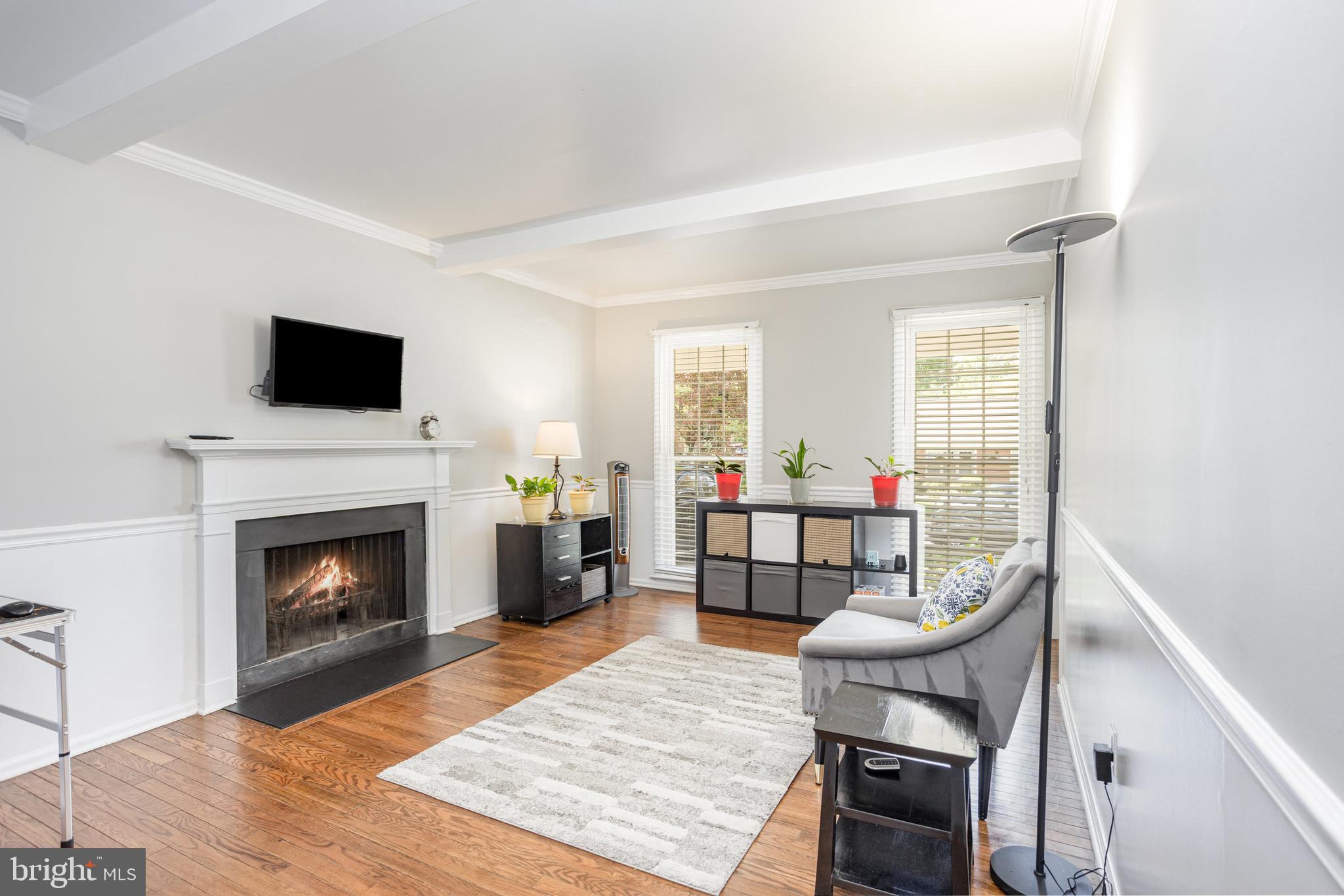 LONG REACH - Residential