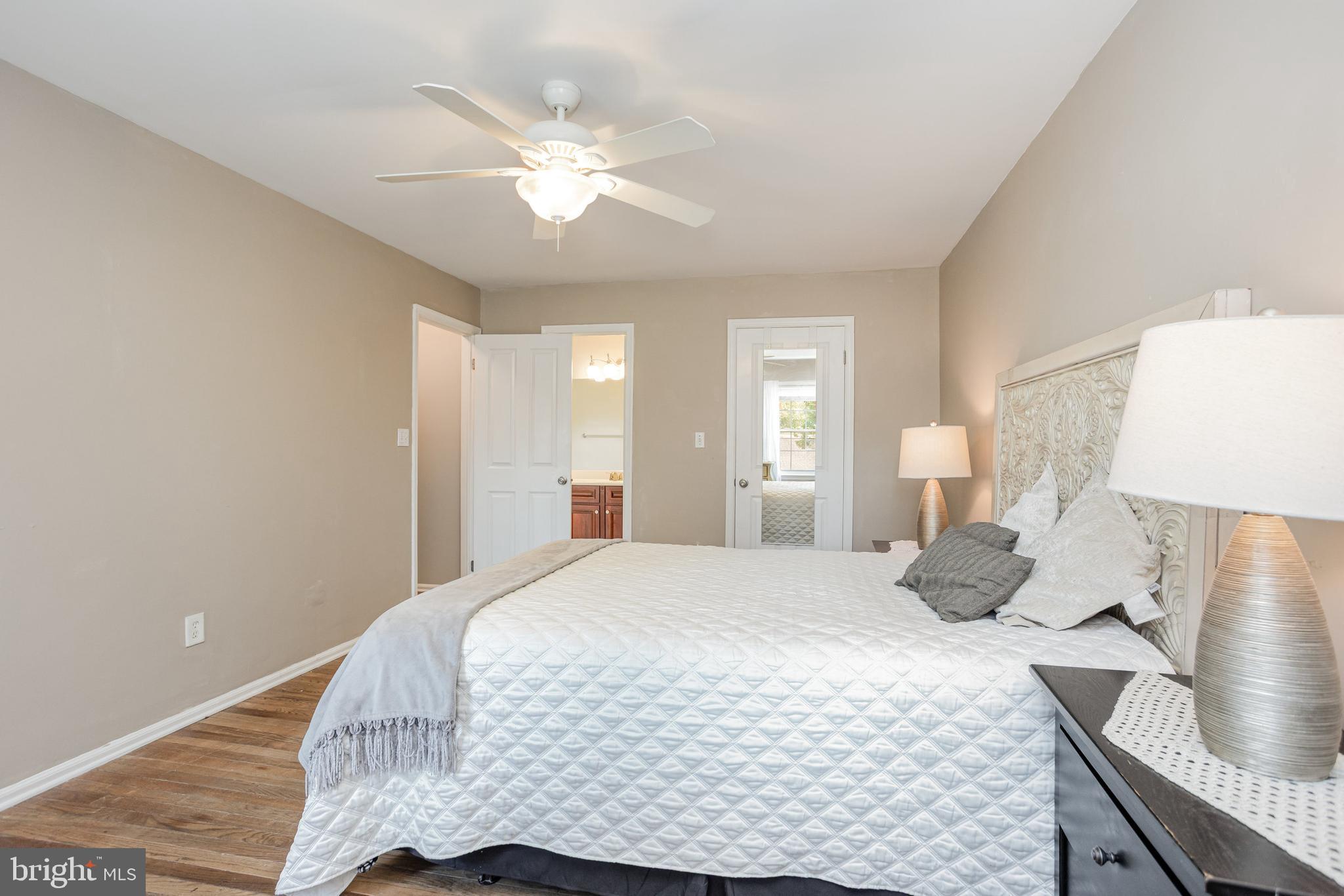 LONG REACH - Residential