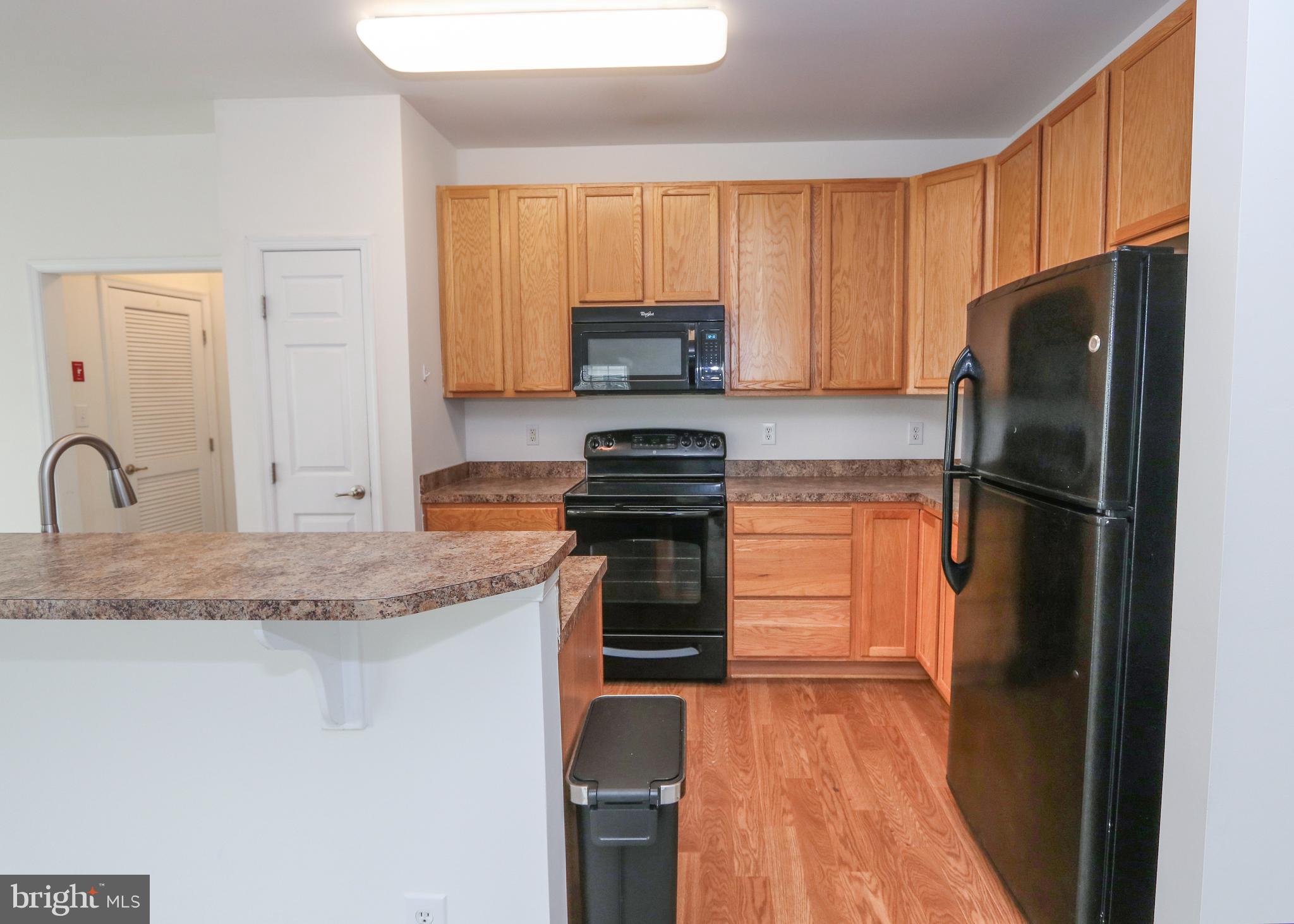 ROUND HILL - Residential