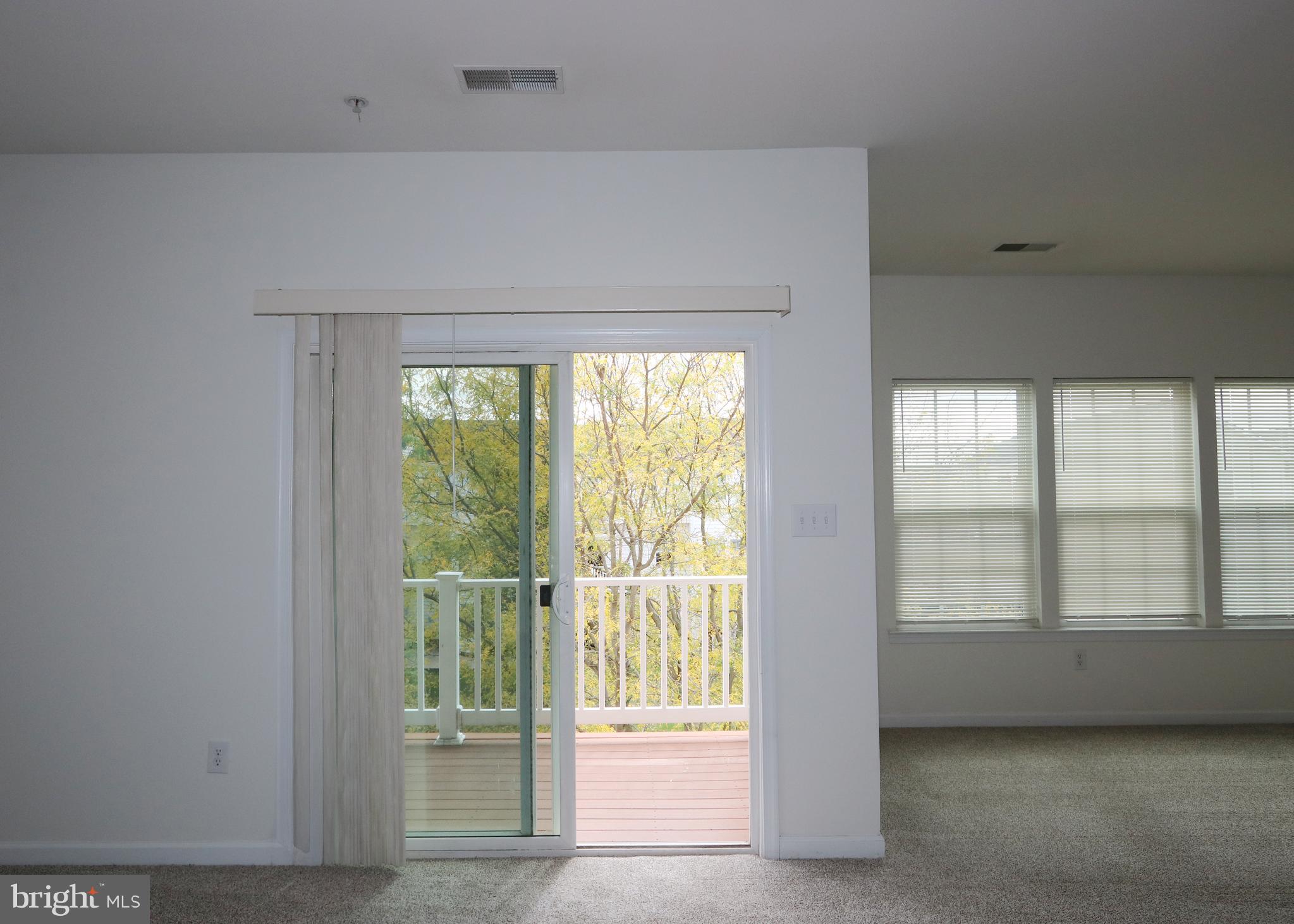 ROUND HILL - Residential