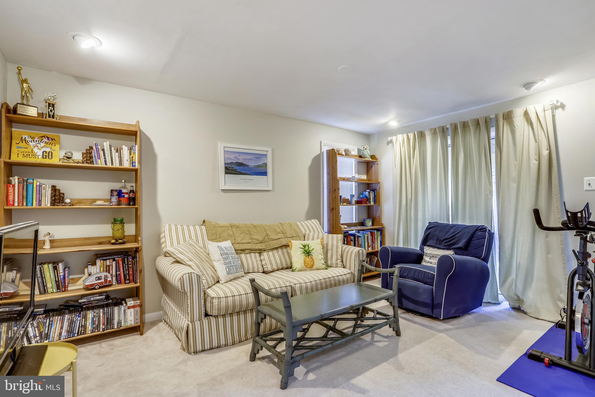 MONTCLAIR - Residential