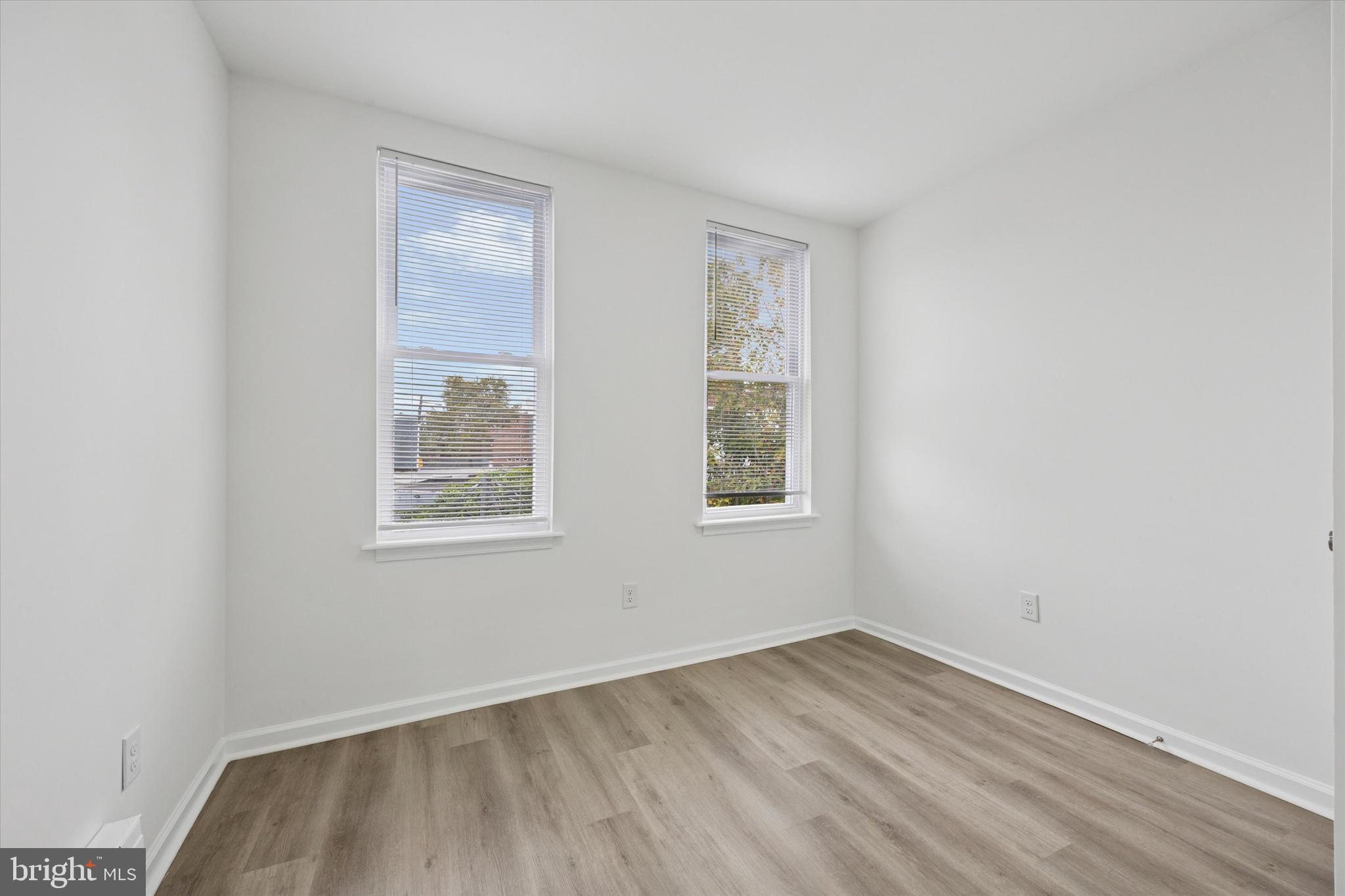 STRAWBERRY MANSION - Residential Lease