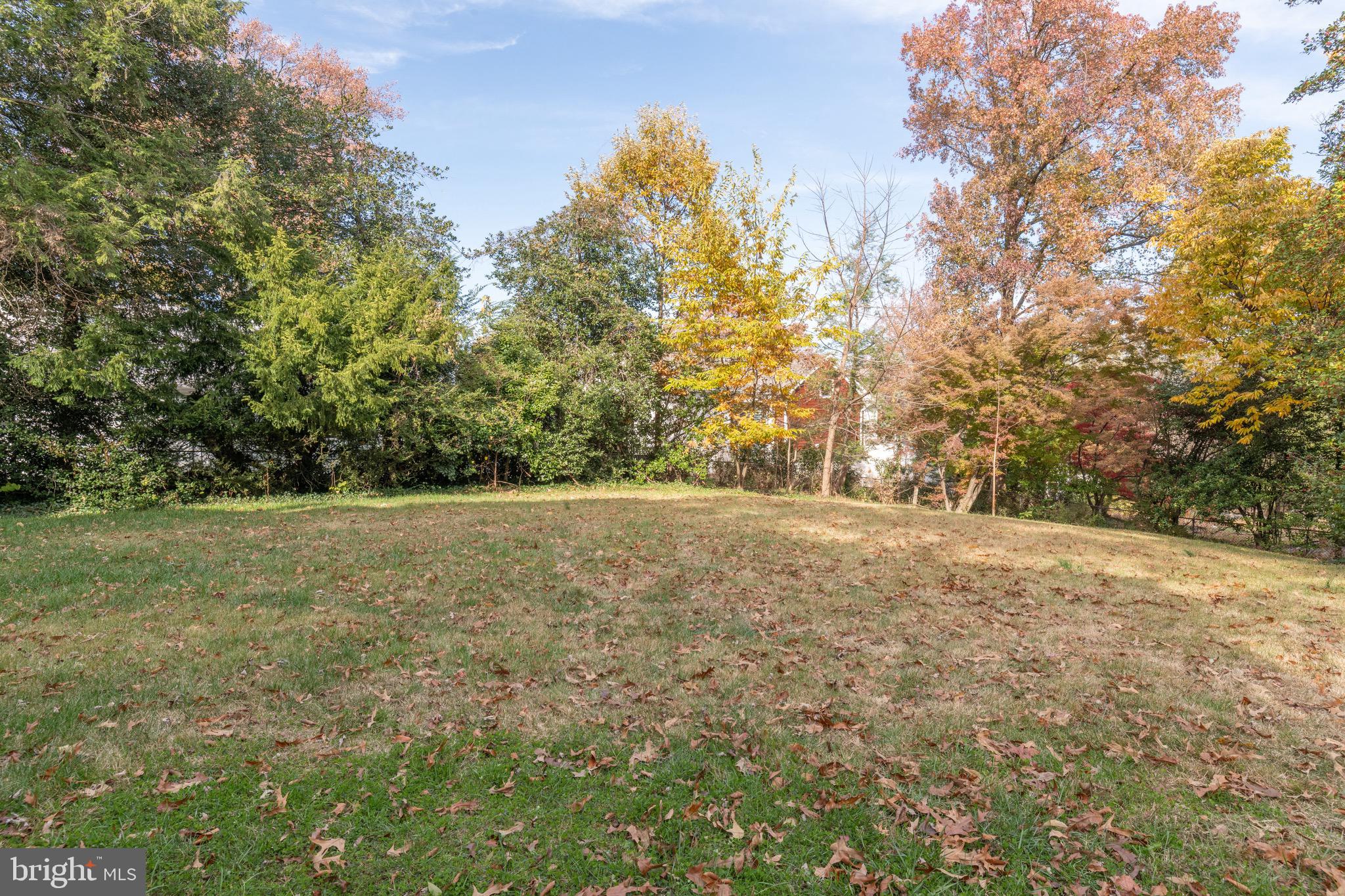 NORTH ARLINGTON - Land