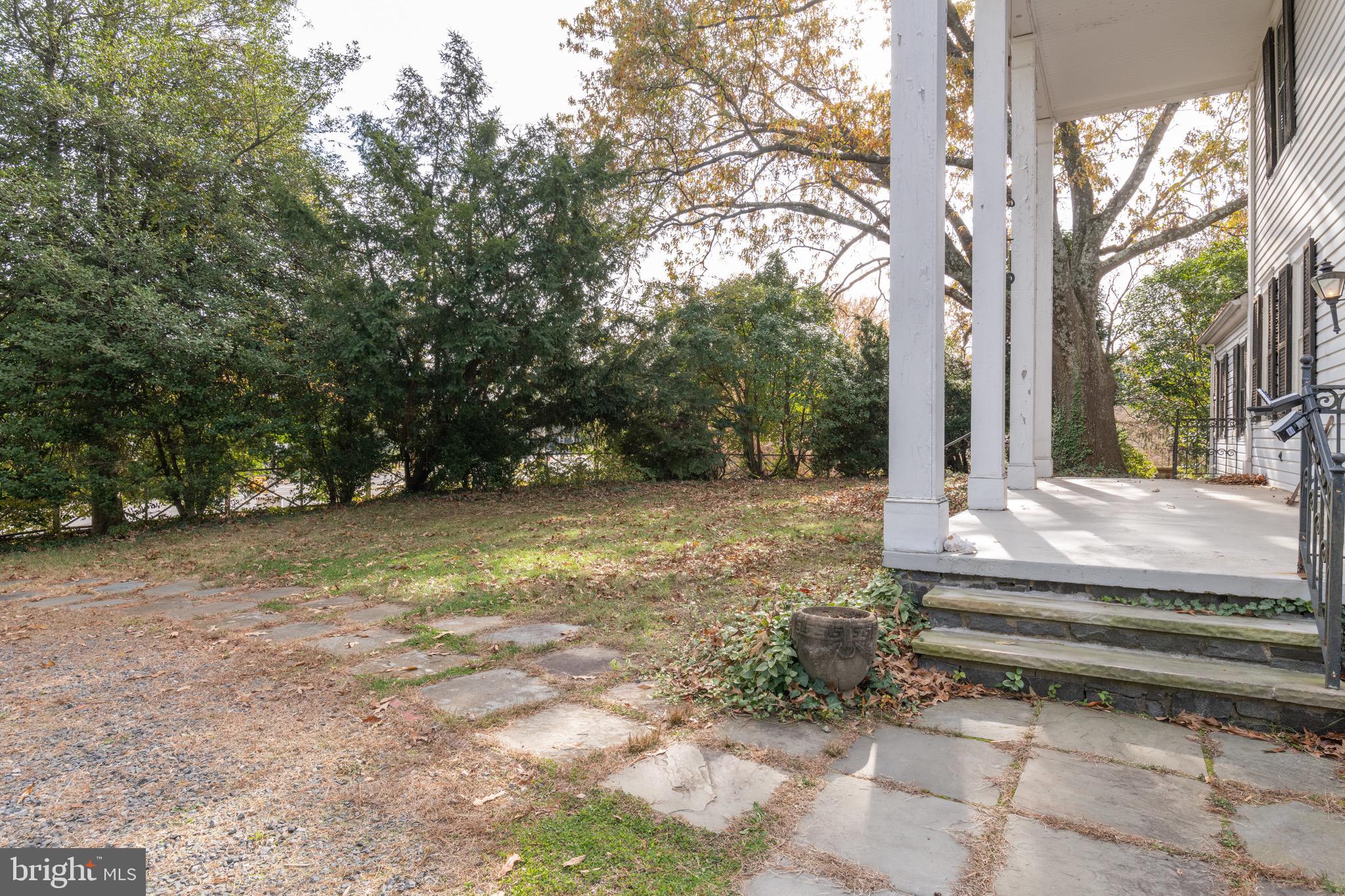 NORTH ARLINGTON - Land