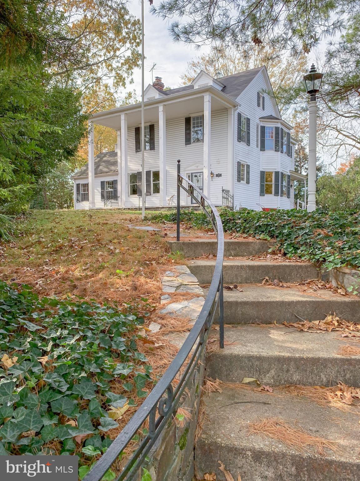 NORTH ARLINGTON - Land