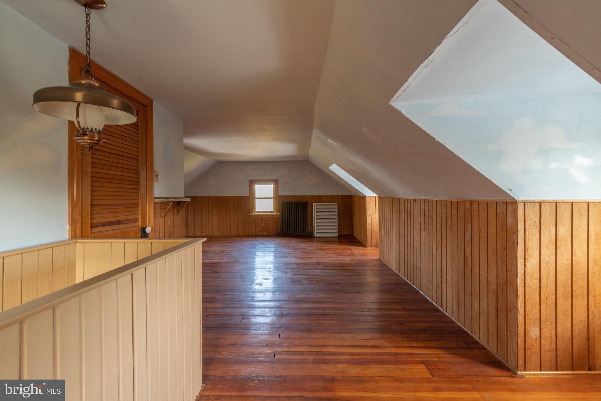 NORTH ARLINGTON - Land