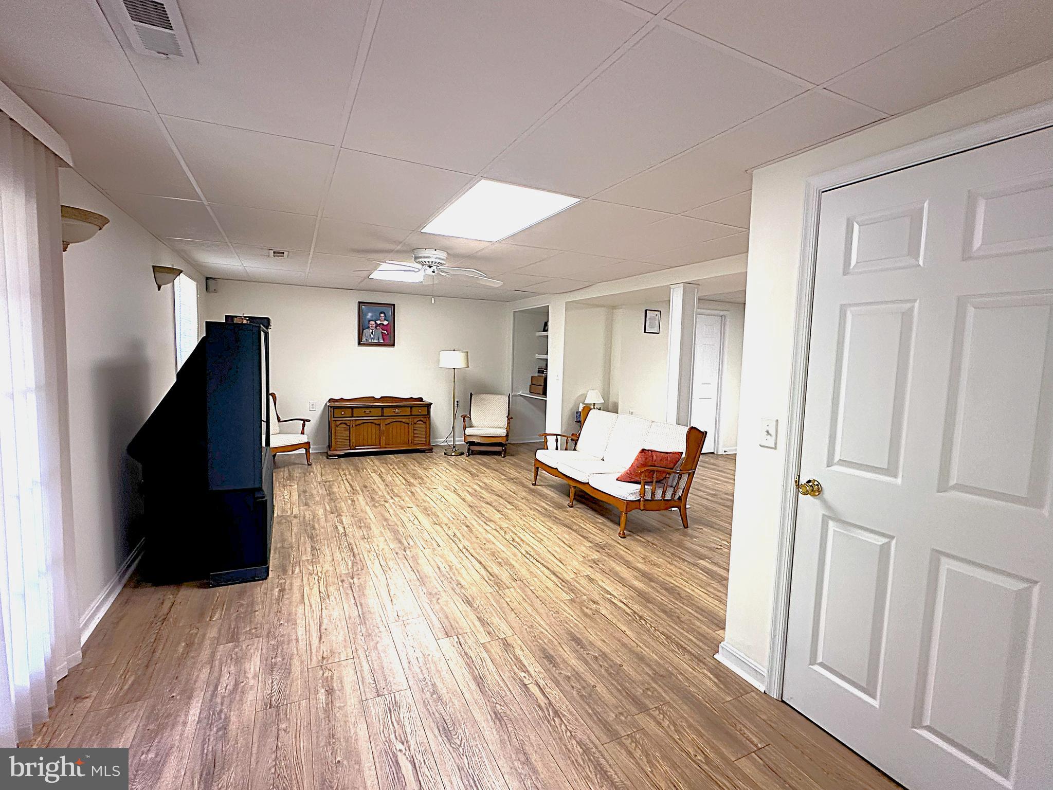 CRESTFIELD - Residential