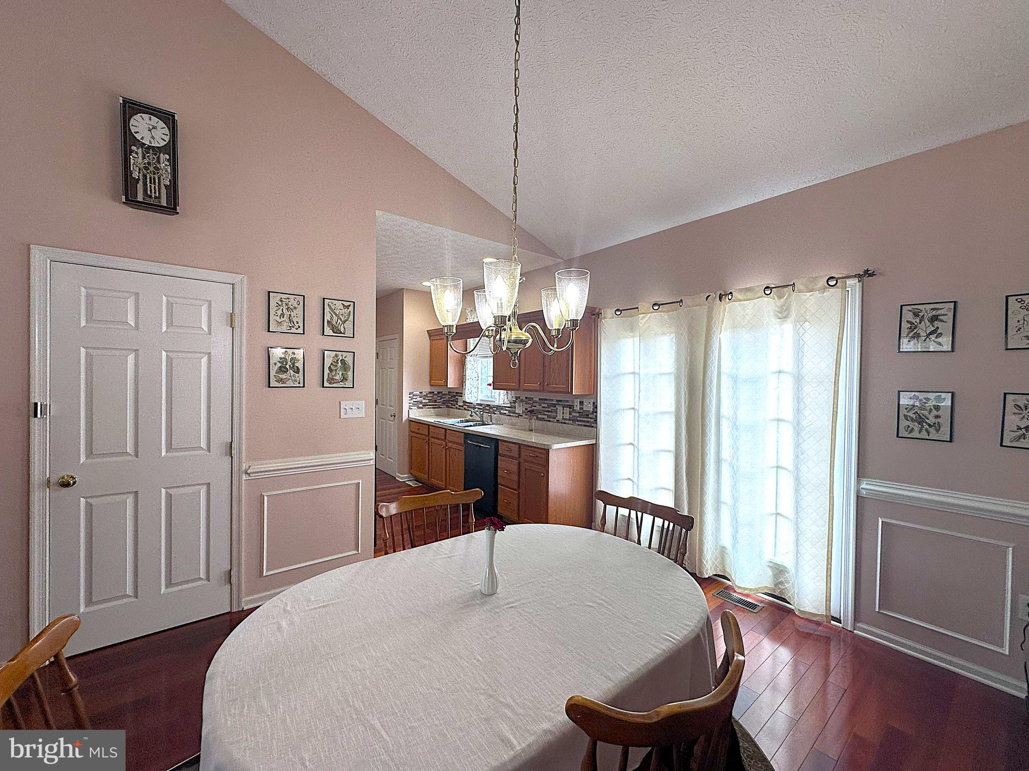 CRESTFIELD - Residential