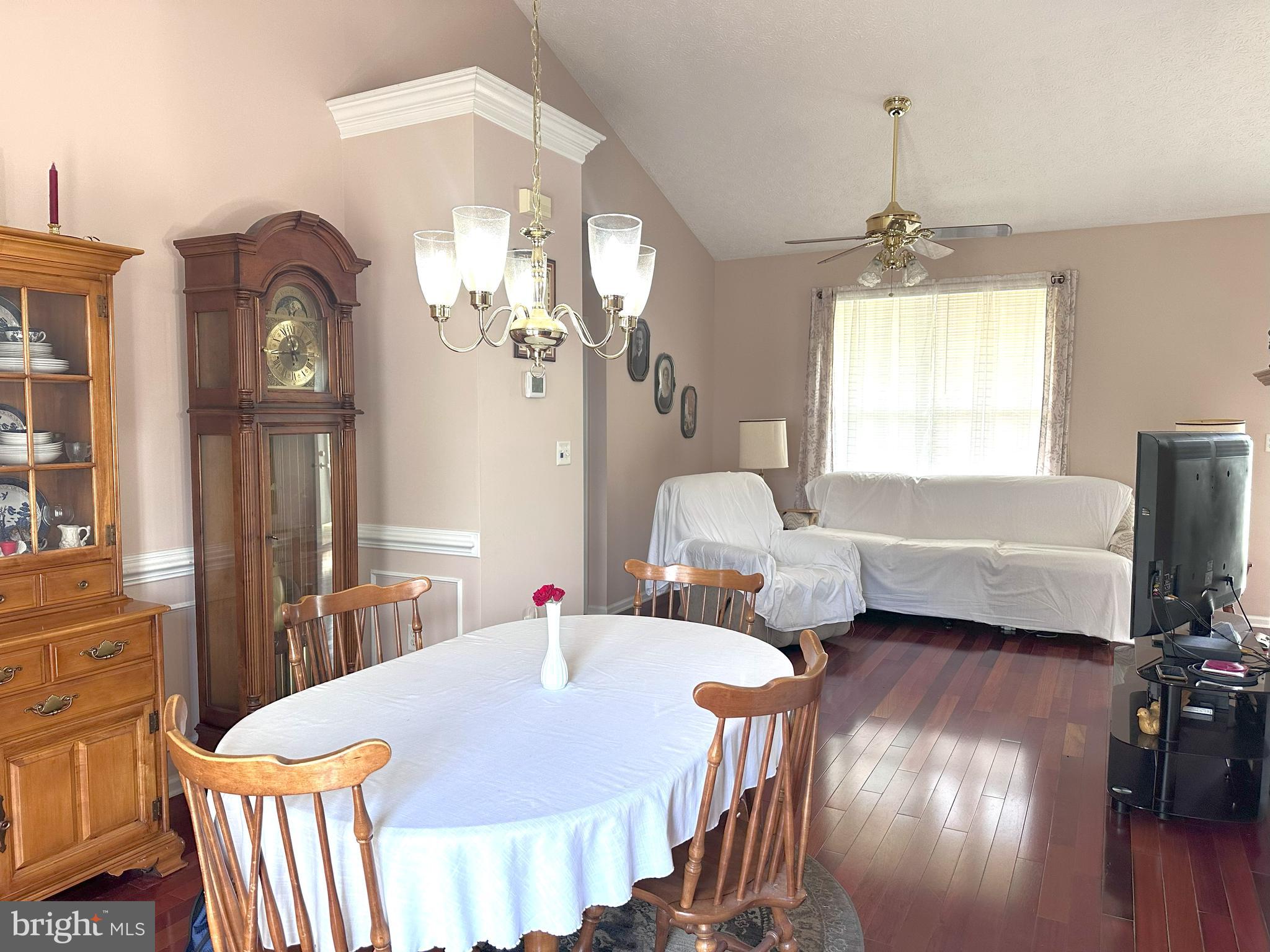 CRESTFIELD - Residential