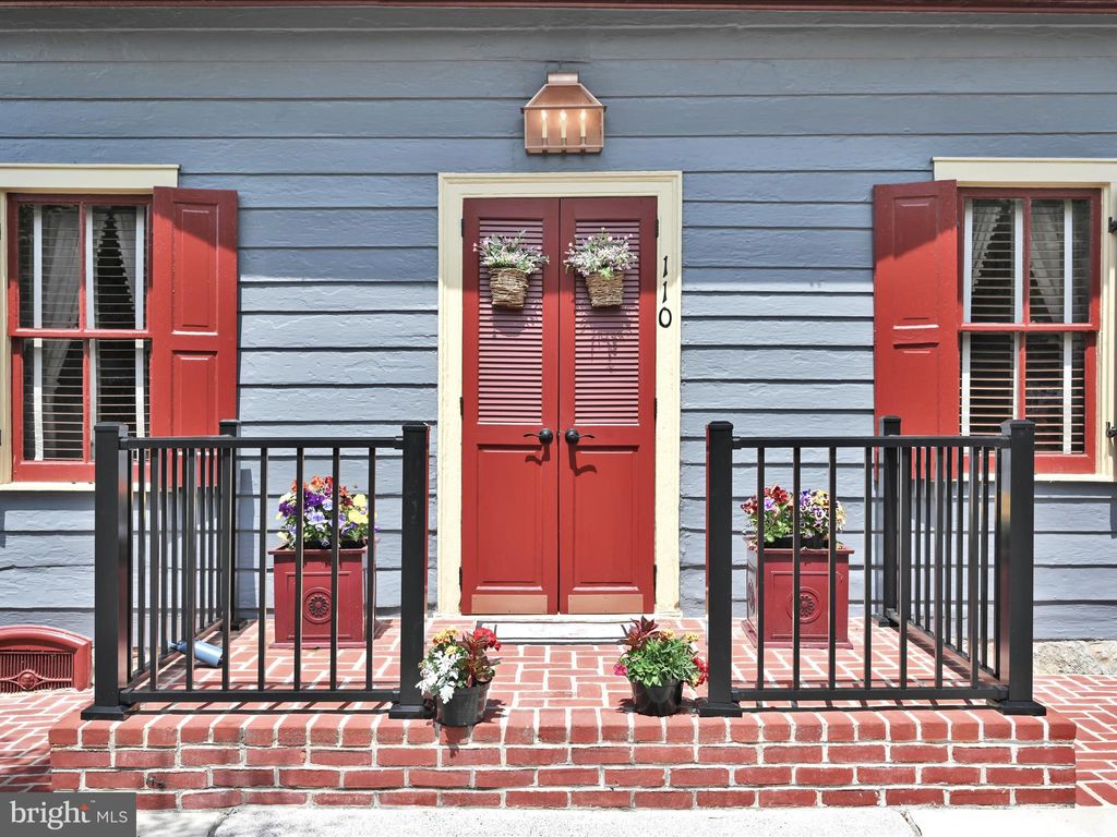 Photo of 110 E HIGH ST, MARIETTA, PA 17547 (MLS # PALA2034504)