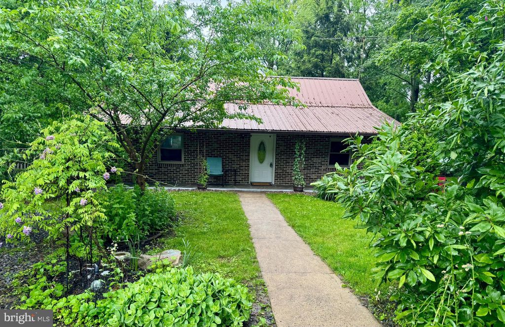 Photo of 321 W 28th Division Highway, LITITZ, PA 17543 (MLS # PALA2069768)