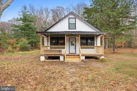 Photo of 1370 Coster Road, LUSBY, MD 20657 (MLS # MDCA2024186)
