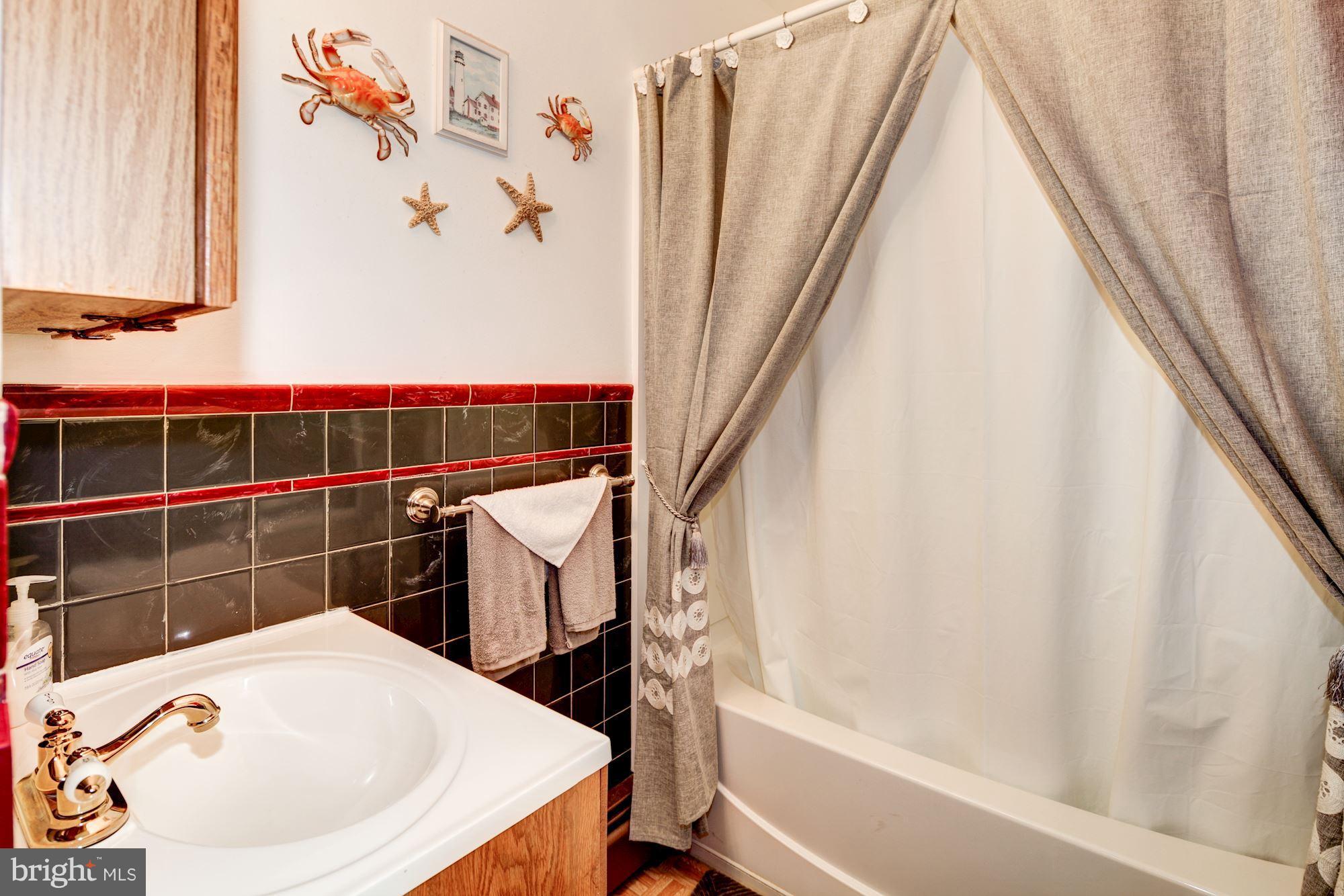 HOLLY HILL HARBOR - Residential