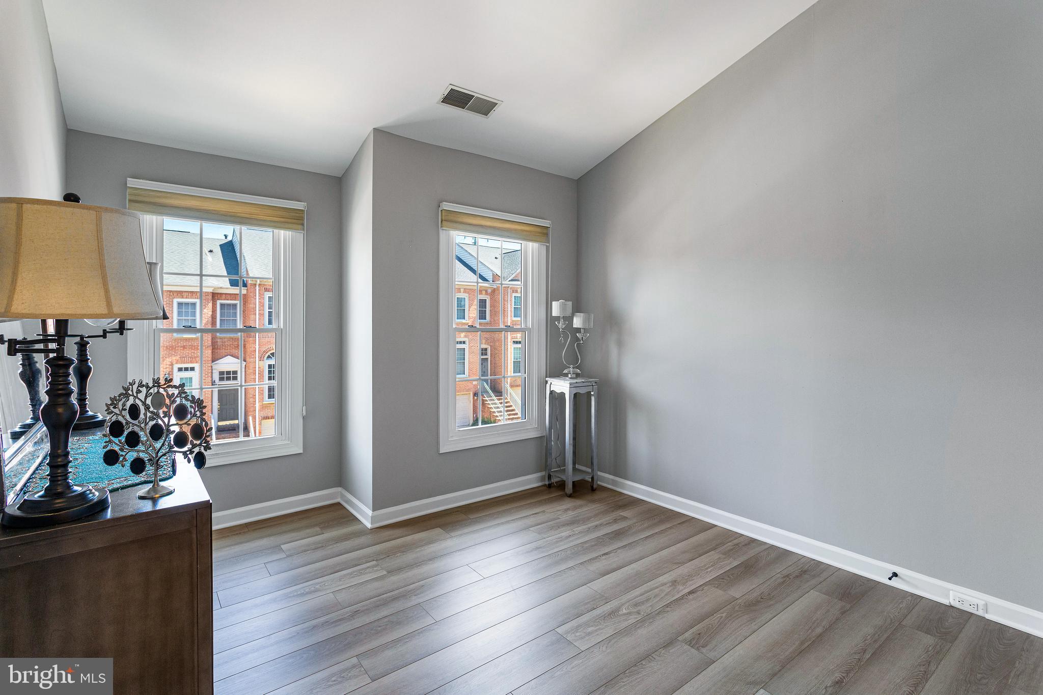 KIDWELL TOWNS - Residential