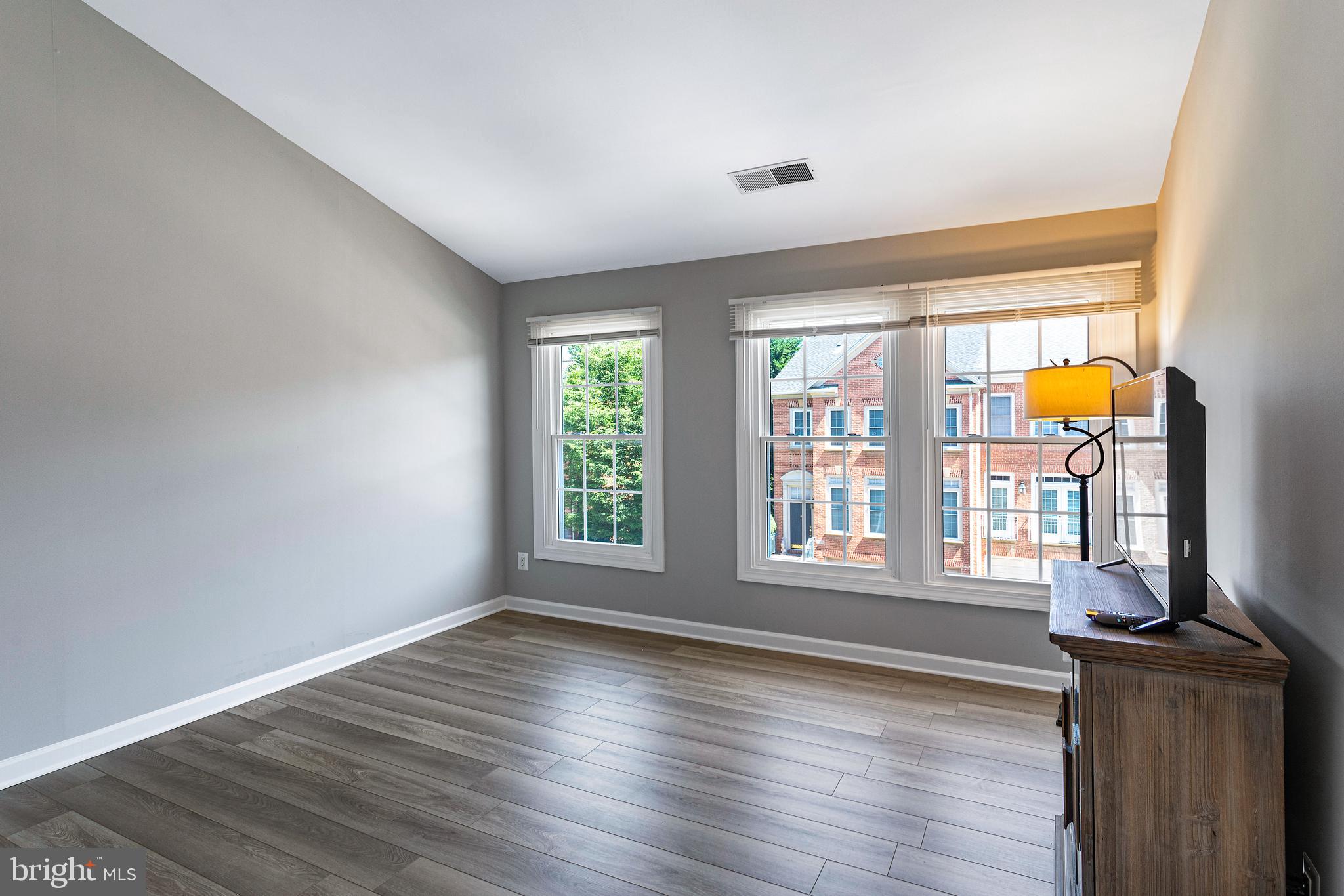 KIDWELL TOWNS - Residential