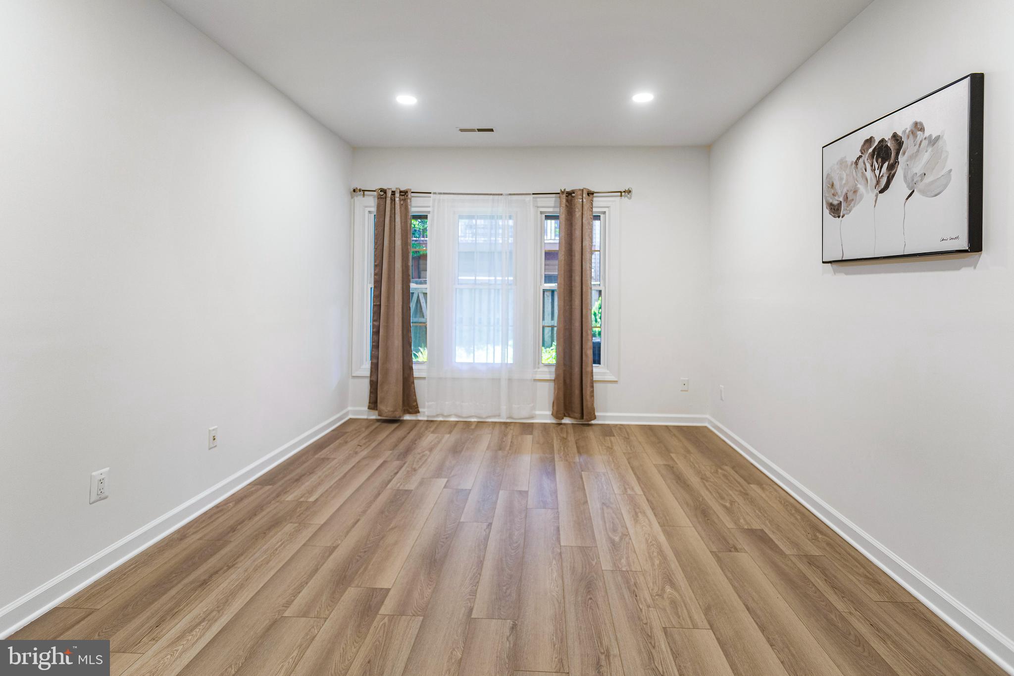 KIDWELL TOWNS - Residential