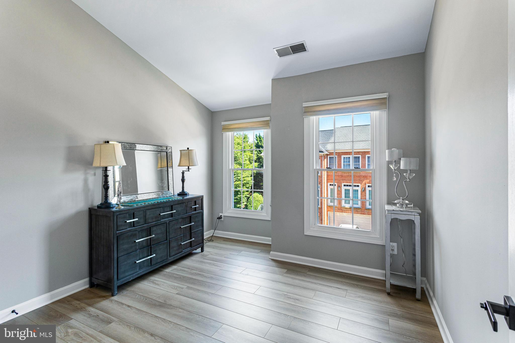 KIDWELL TOWNS - Residential