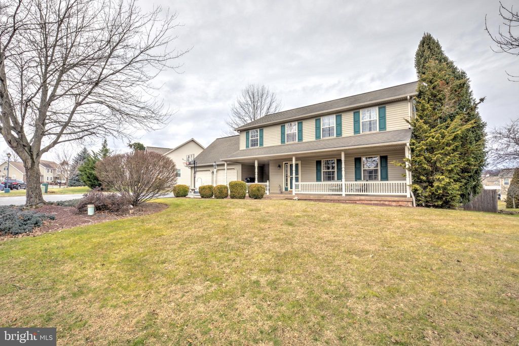 Photo of 176 Fairway Drive, DENVER, PA 17517 (MLS # PALA2081764)