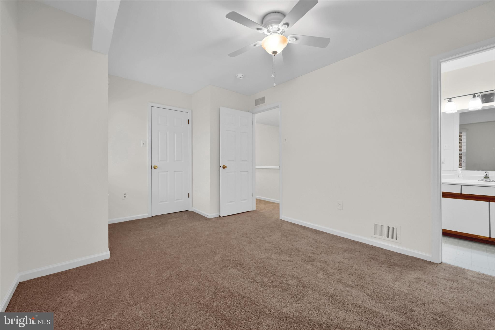 BALLINAHINCH - Residential