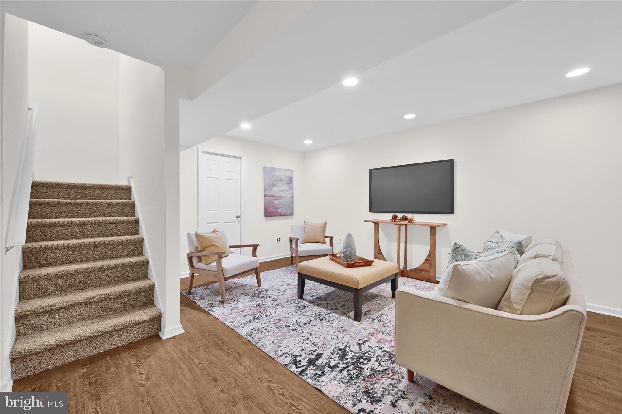 BALLINAHINCH - Residential