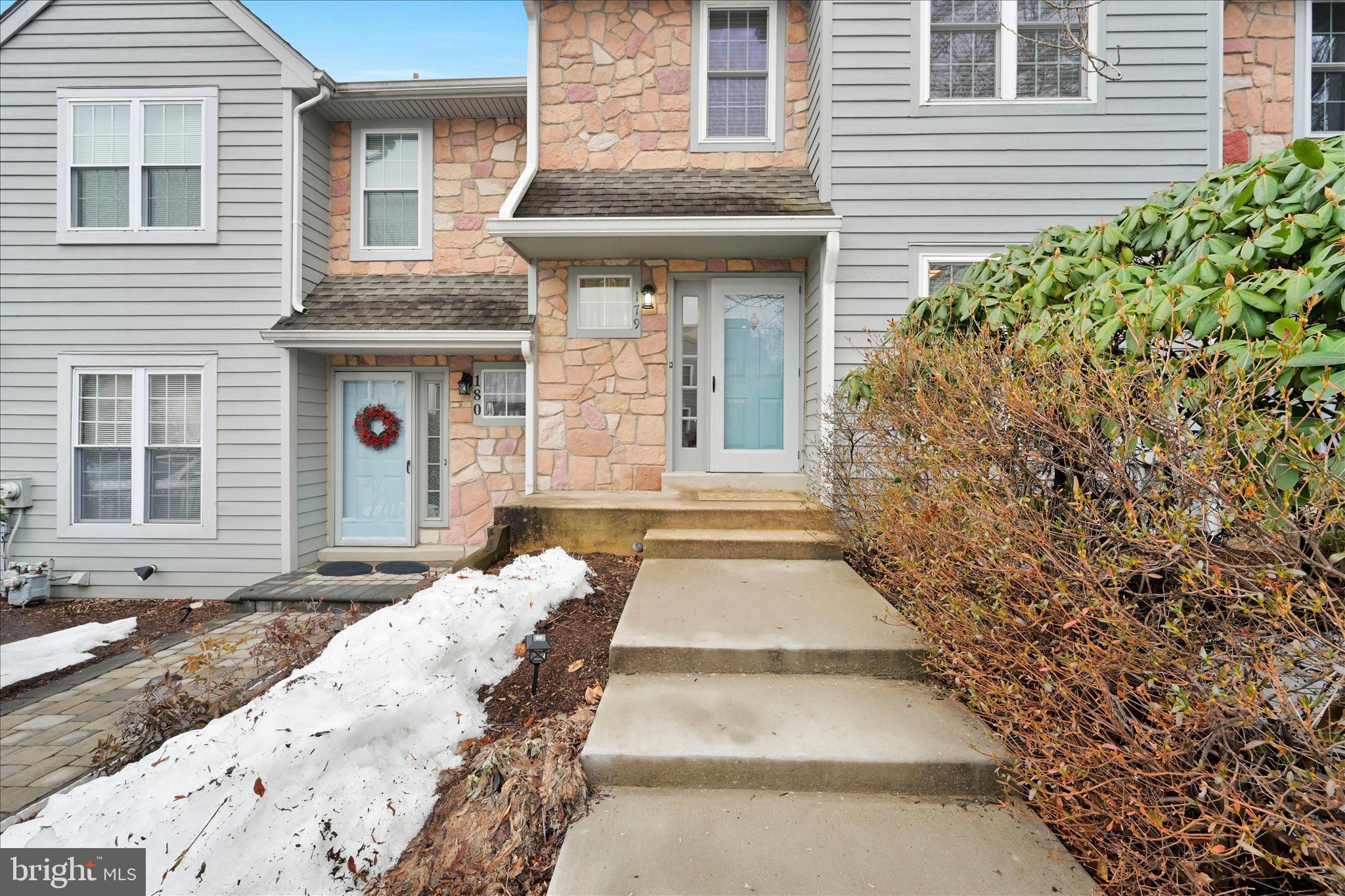 BALLINAHINCH - Residential