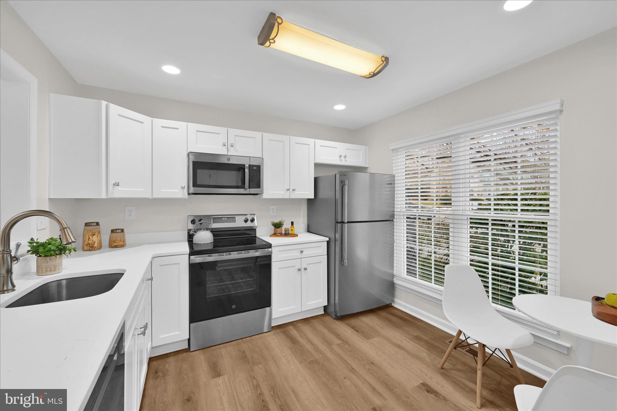 BALLINAHINCH - Residential