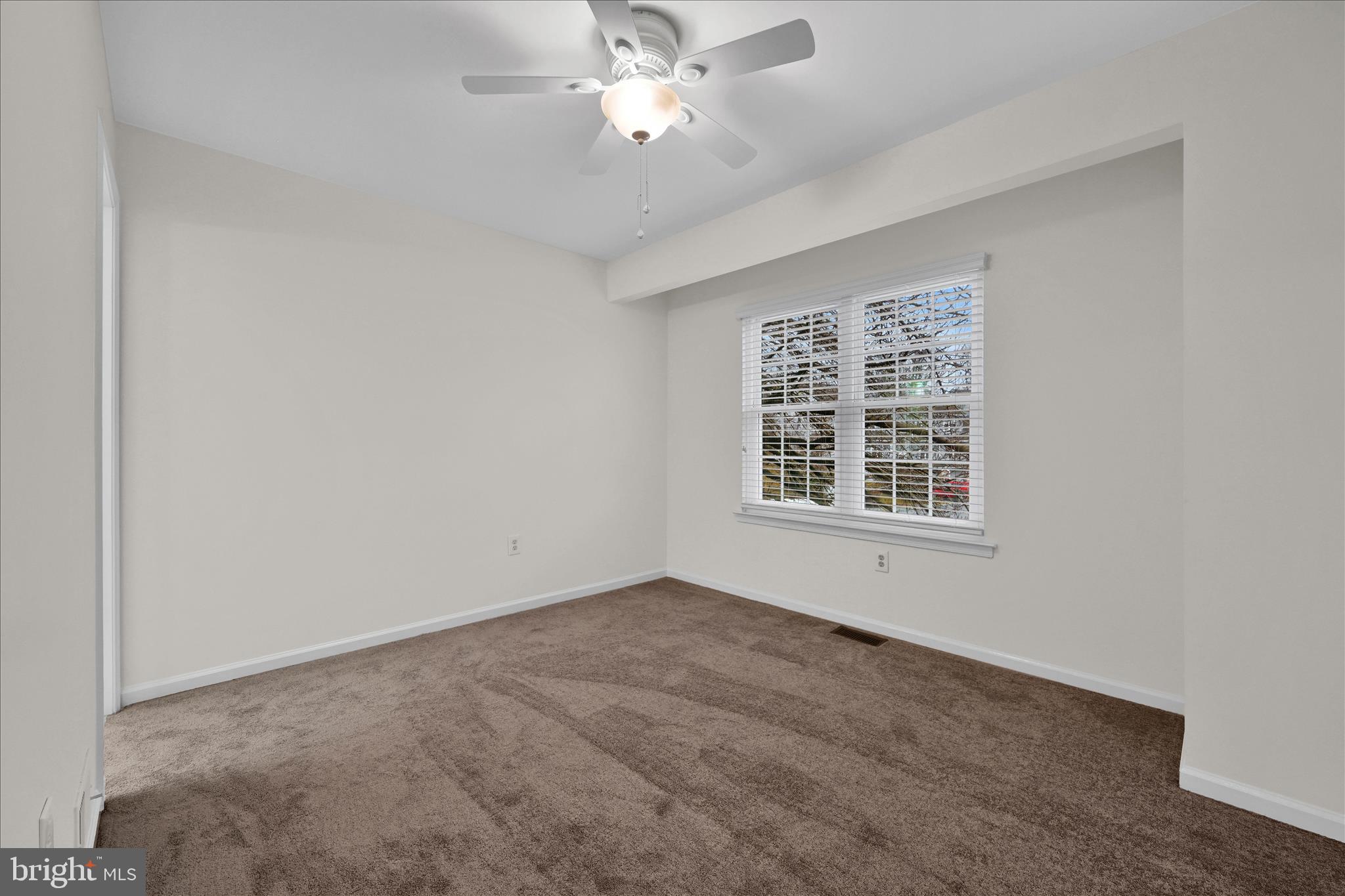 BALLINAHINCH - Residential