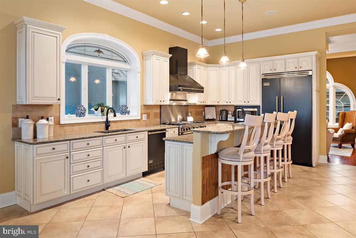 HERON HARBOUR - Residential