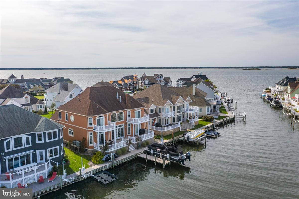 HERON HARBOUR - Residential