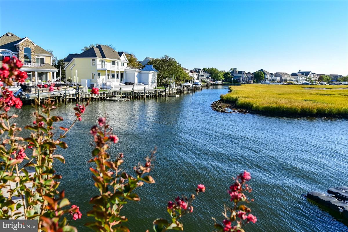 HERON HARBOUR - Residential