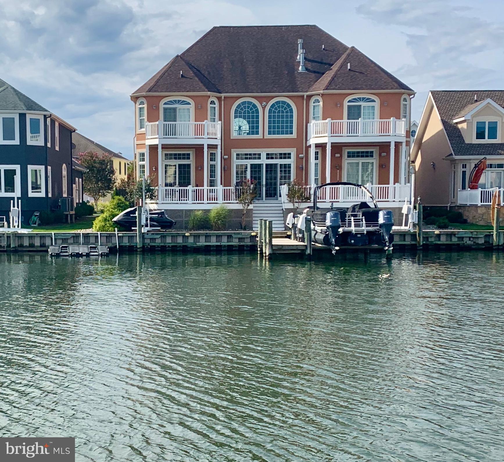 HERON HARBOUR - Residential