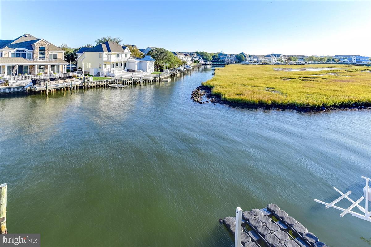 HERON HARBOUR - Residential