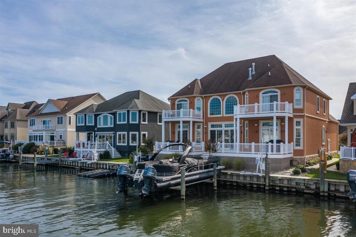 HERON HARBOUR - Residential