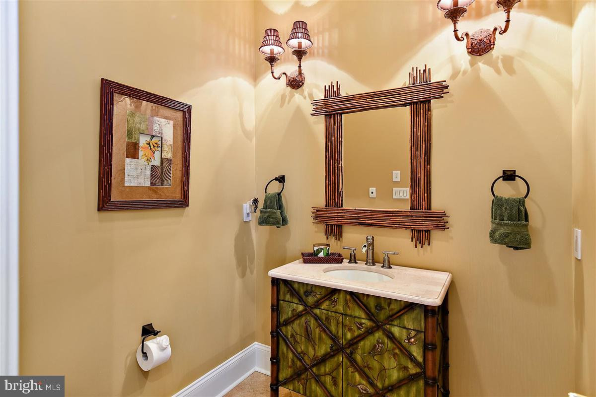 HERON HARBOUR - Residential