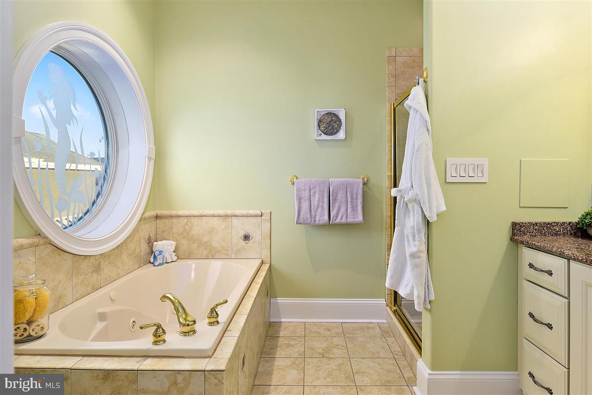 HERON HARBOUR - Residential