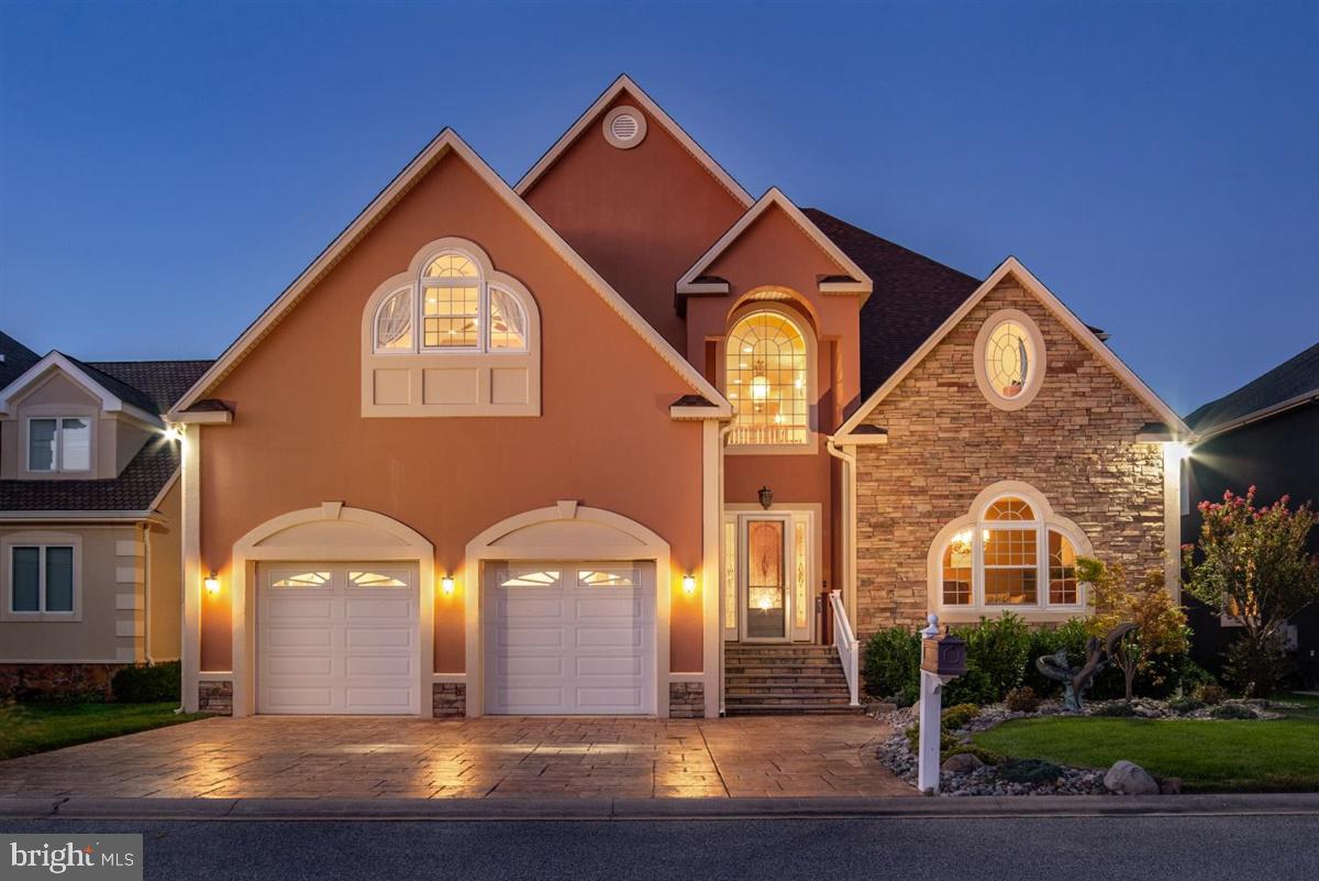 HERON HARBOUR - Residential