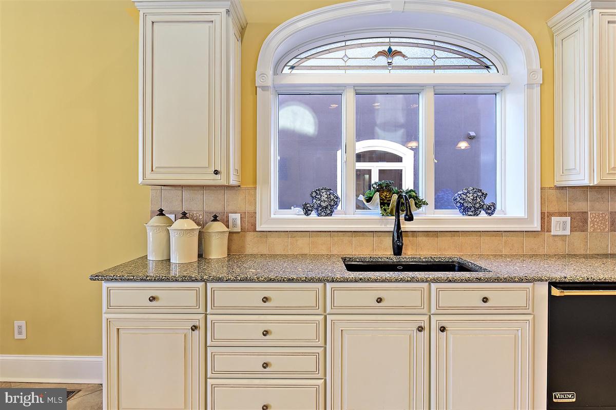 HERON HARBOUR - Residential