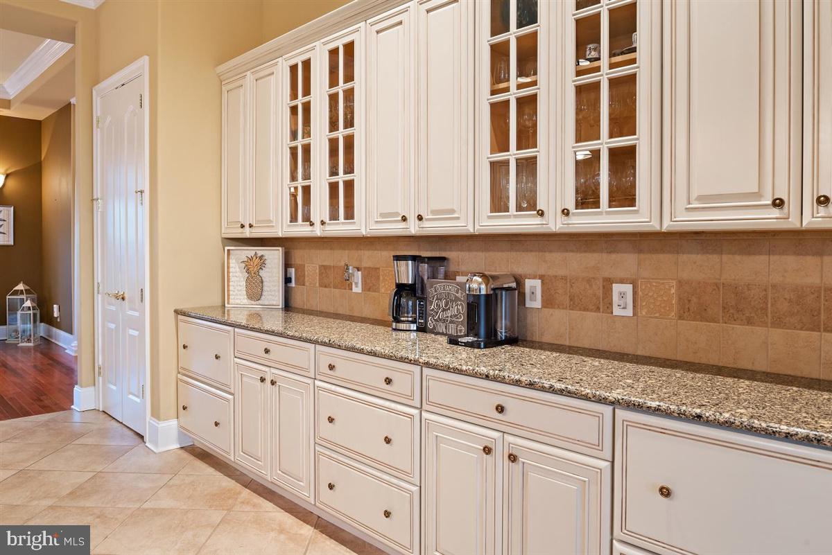 HERON HARBOUR - Residential