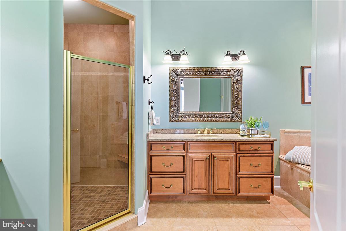 HERON HARBOUR - Residential