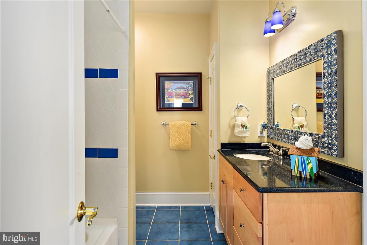 HERON HARBOUR - Residential