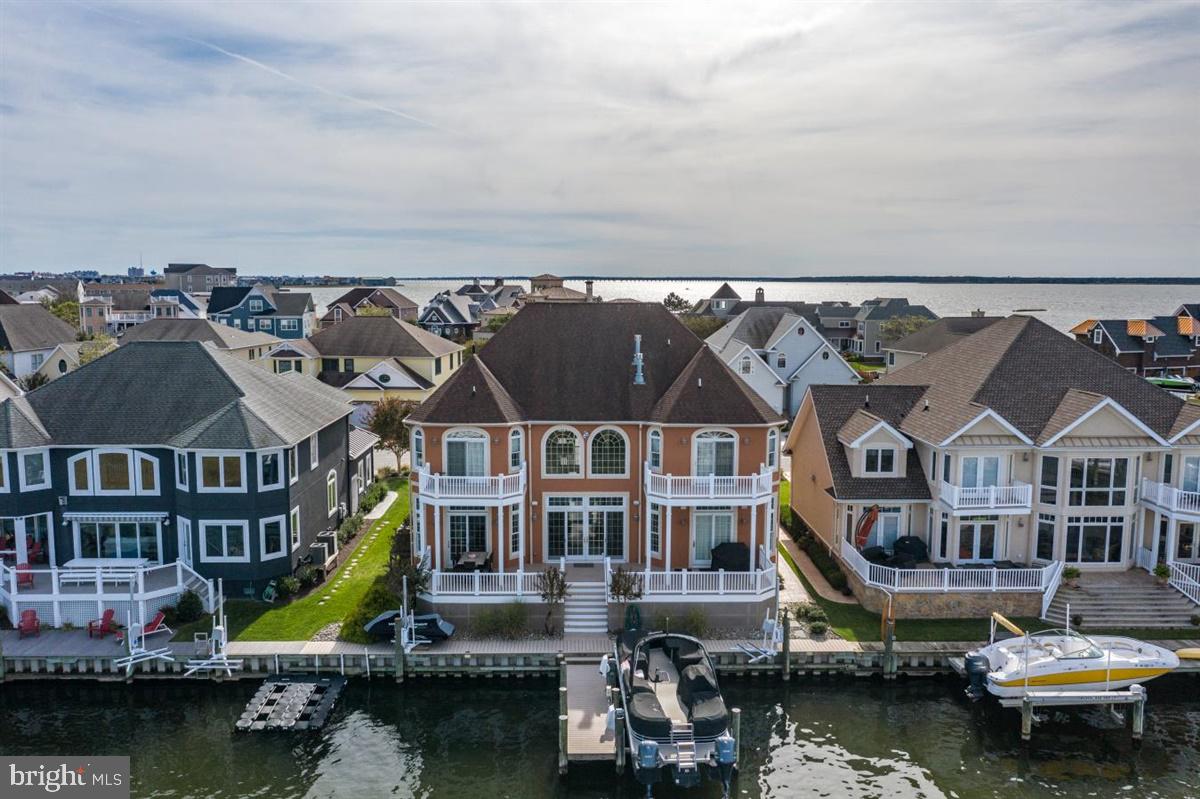 HERON HARBOUR - Residential