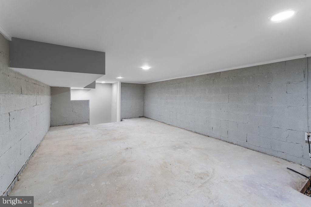 WILLOW WOOD ESTATES - Residential