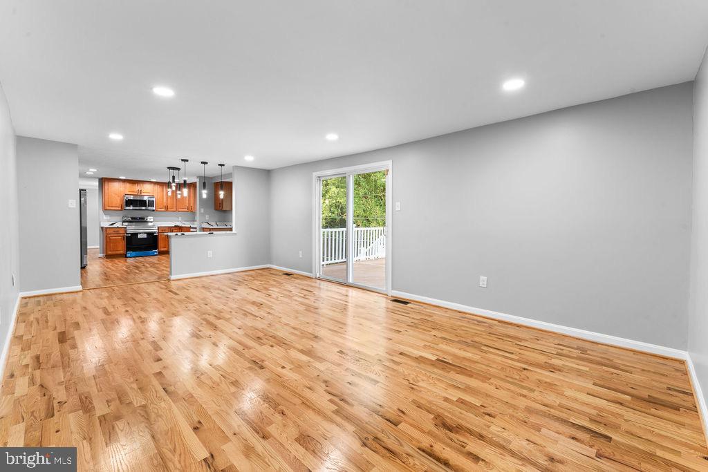 WILLOW WOOD ESTATES - Residential