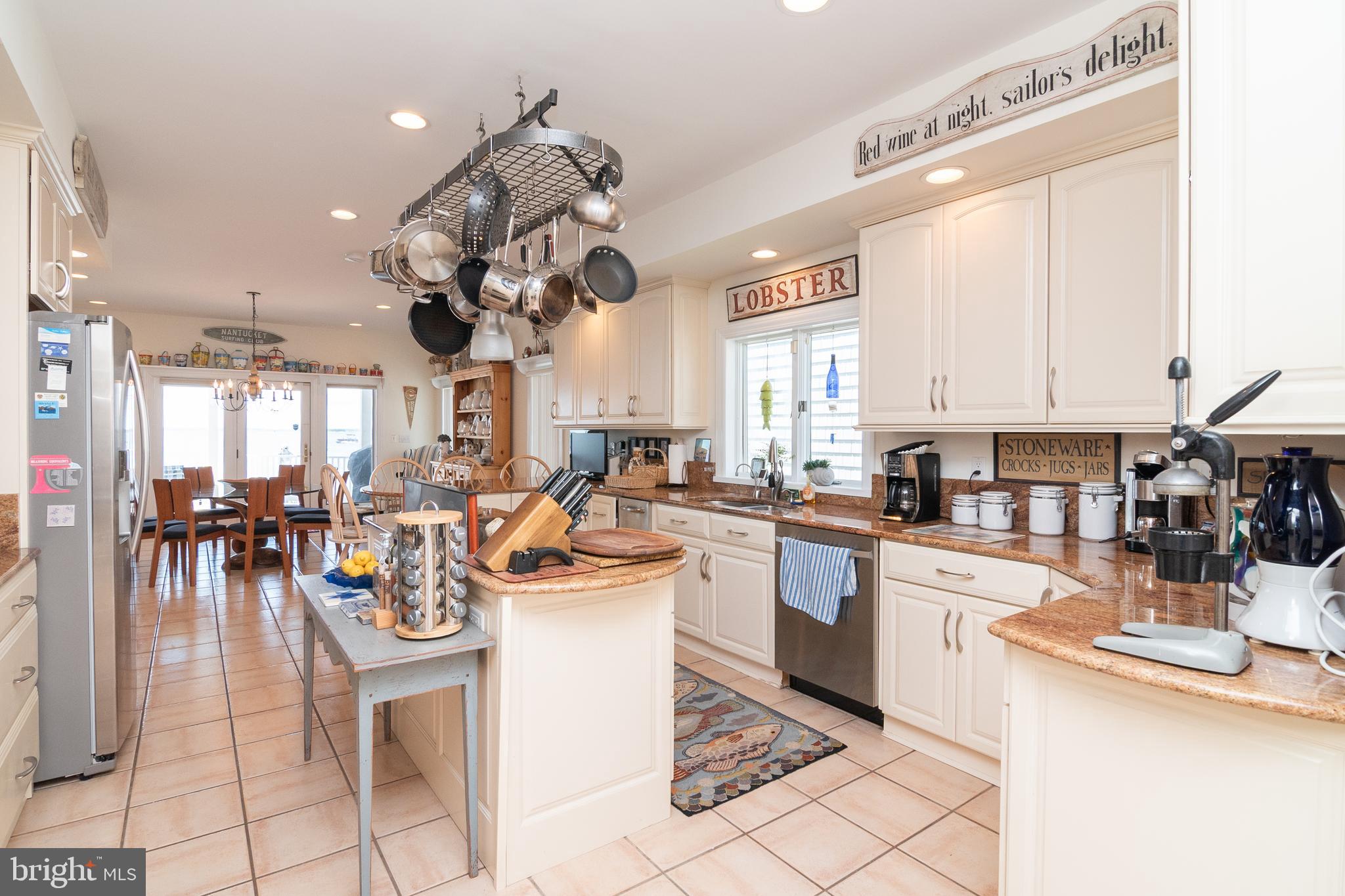 NANTUCKET POINT - Residential