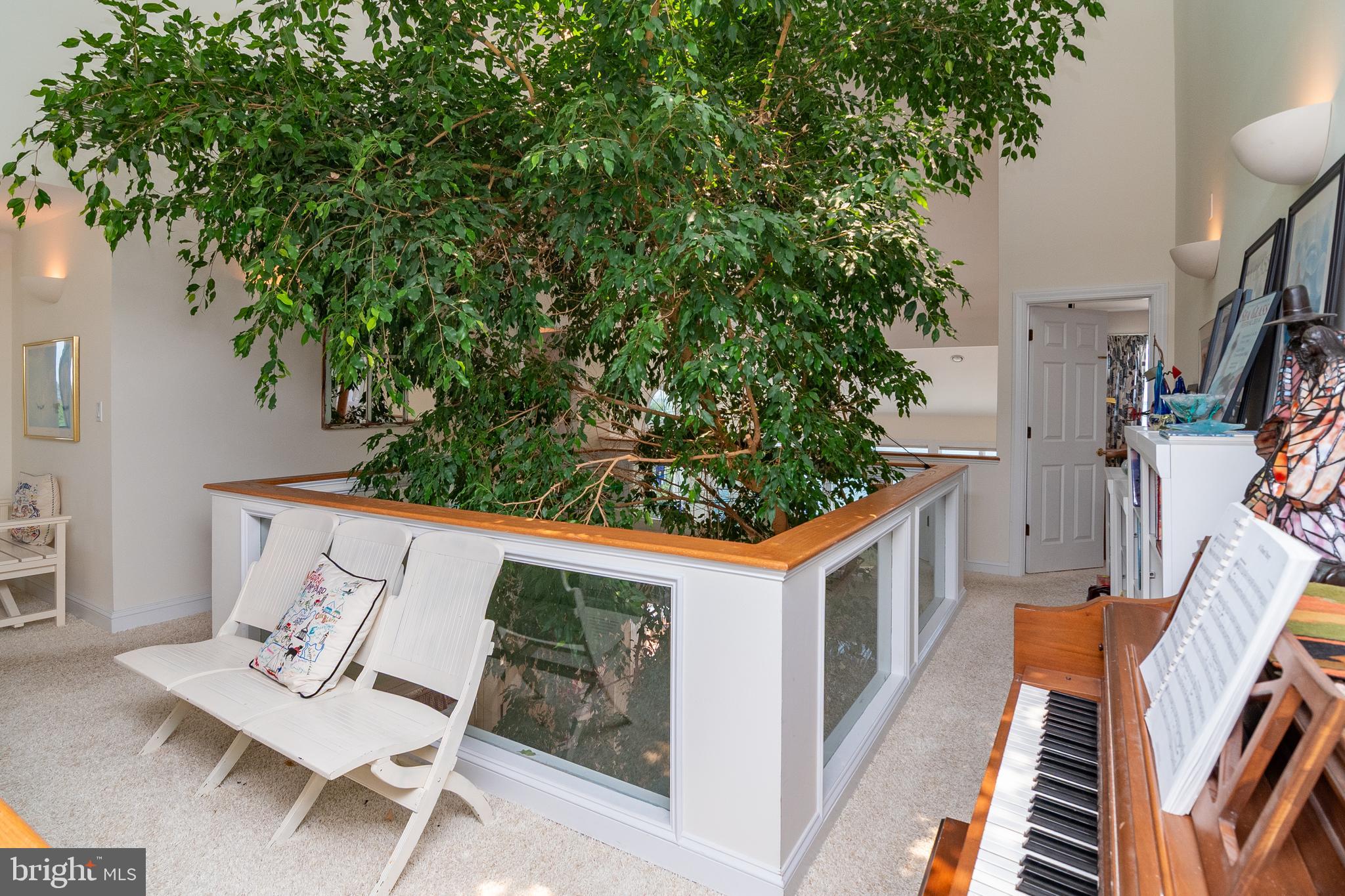 NANTUCKET POINT - Residential