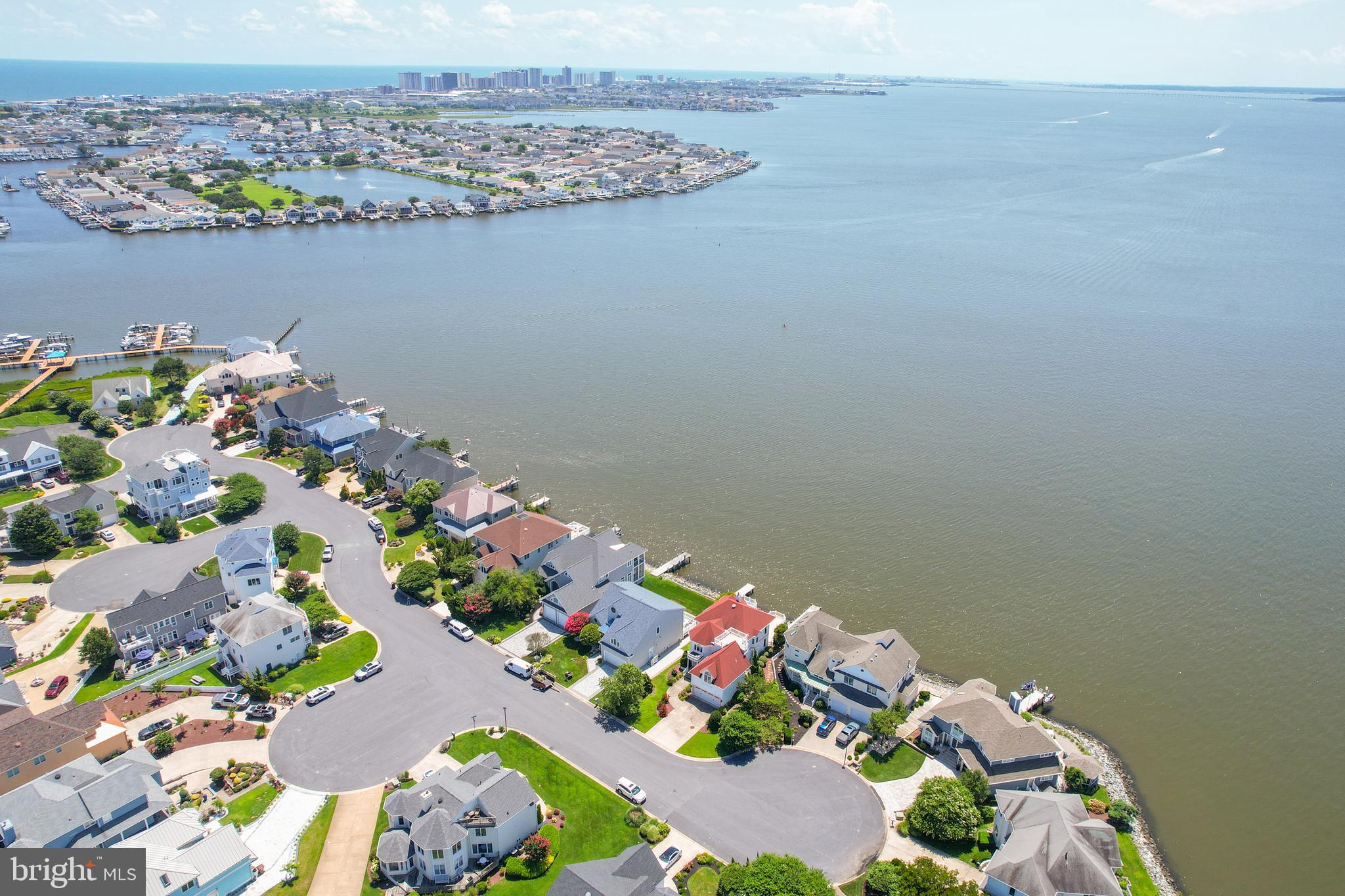 NANTUCKET POINT - Residential