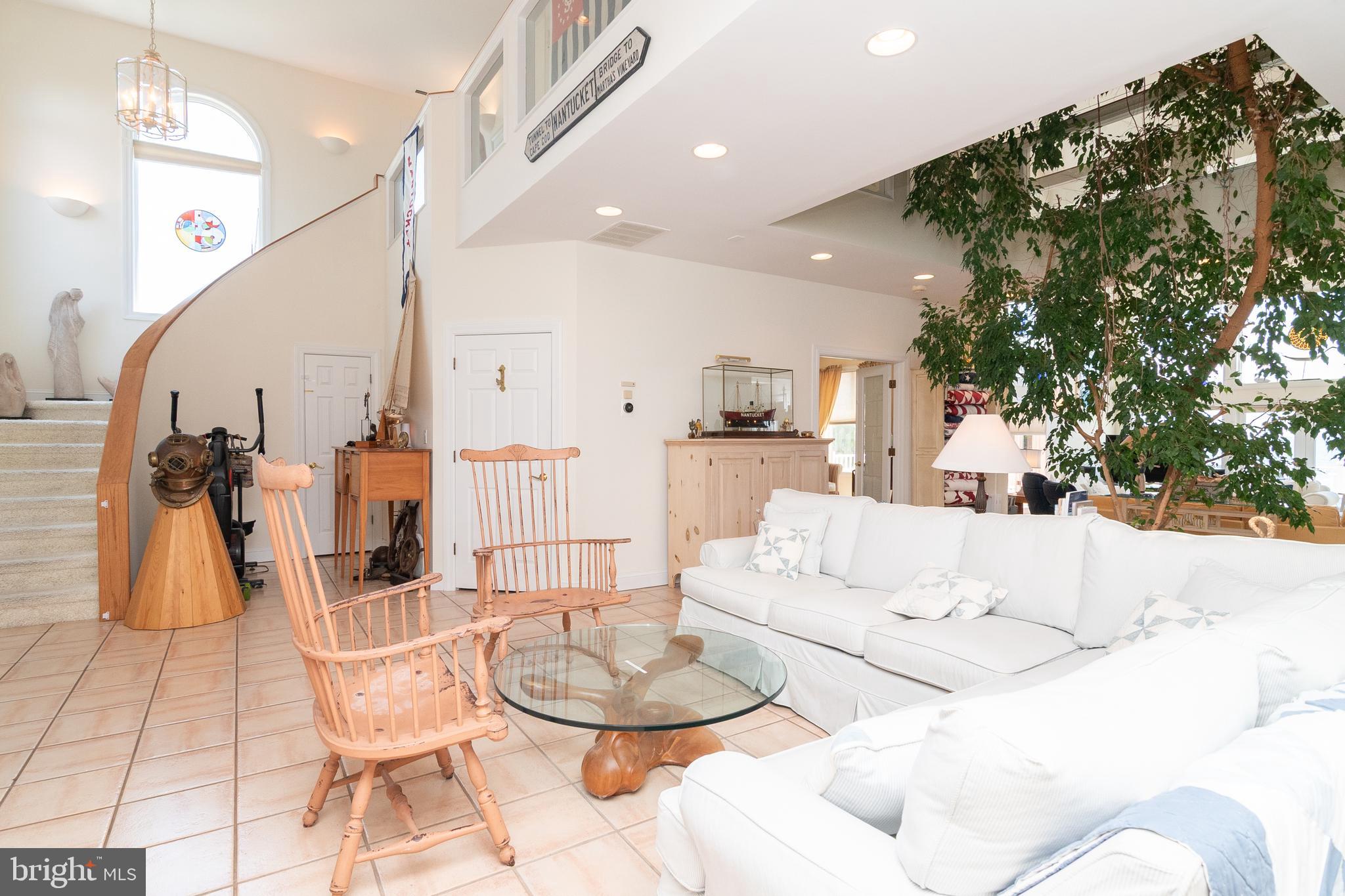 NANTUCKET POINT - Residential