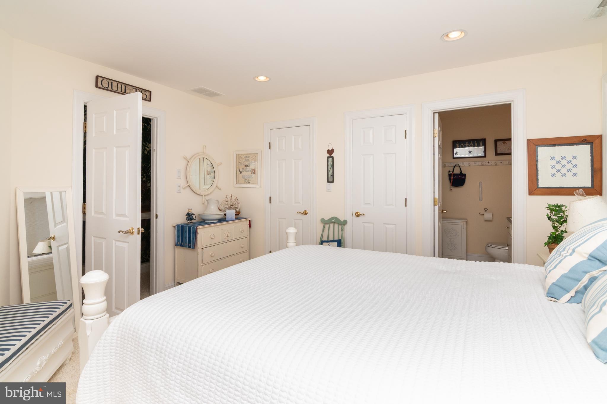 NANTUCKET POINT - Residential