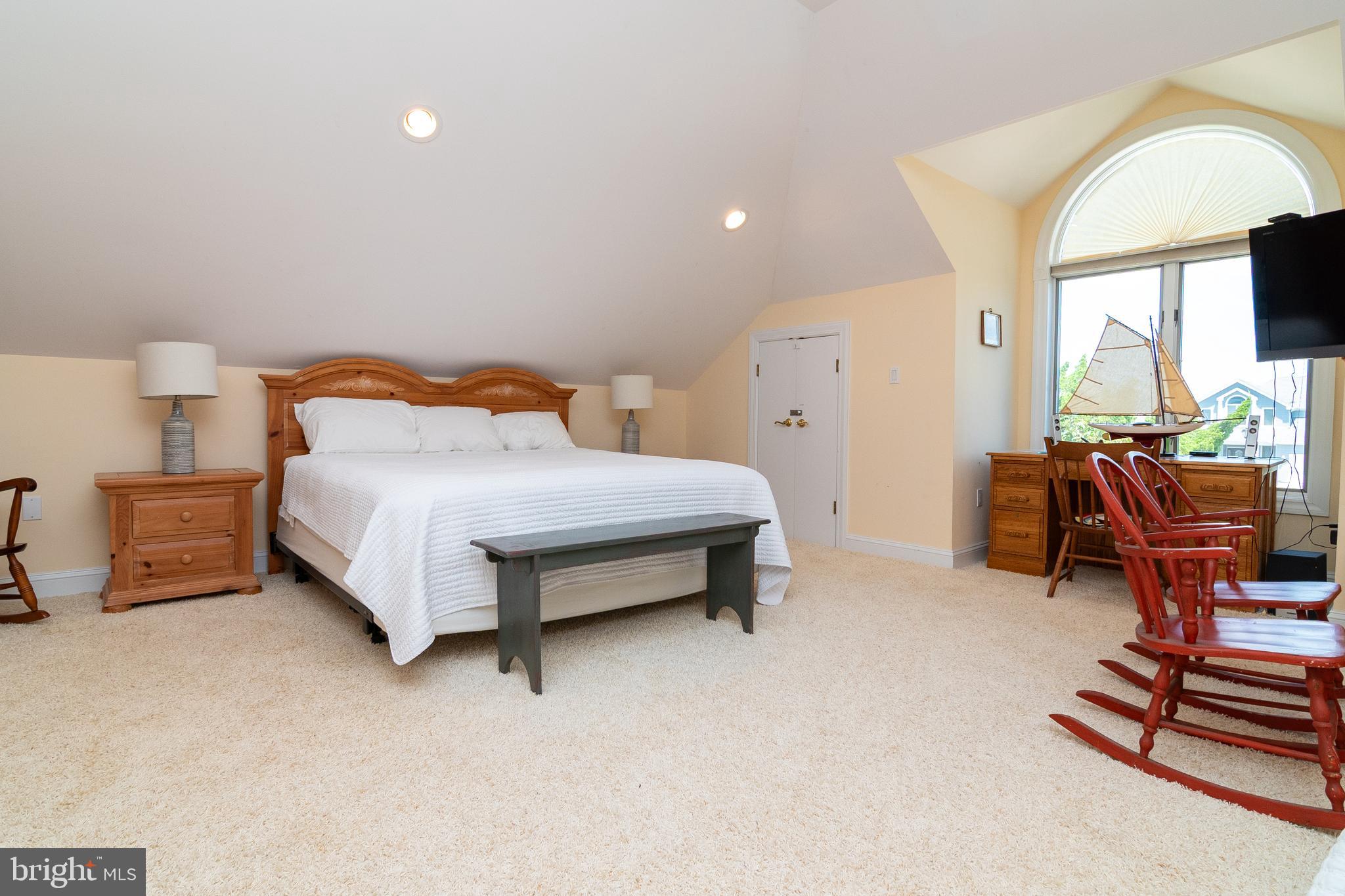 NANTUCKET POINT - Residential