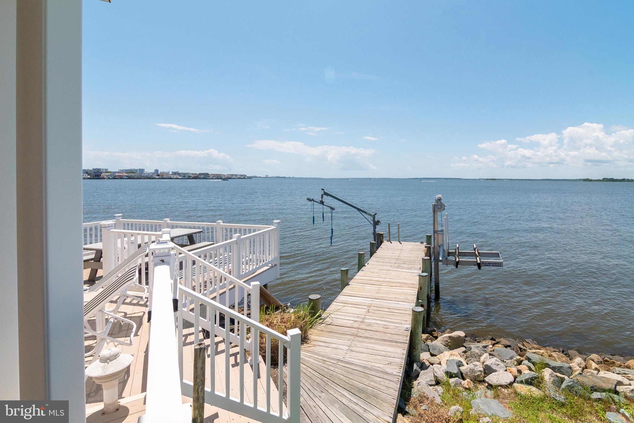 NANTUCKET POINT - Residential